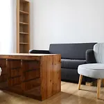 Hostnfly Apartments - Lovely Apartment In The 17Th