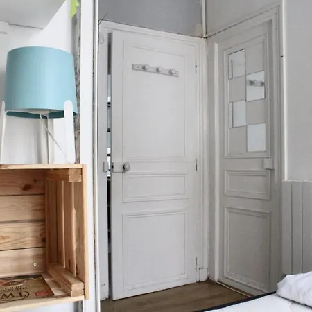 Hostnfly - Lovely In The 17th Apartment *
